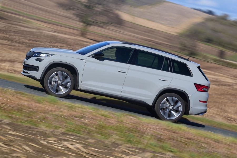  Skoda Kodiaq 4x4 Sportline 2017 года  (UK) (фото 2 из 40)